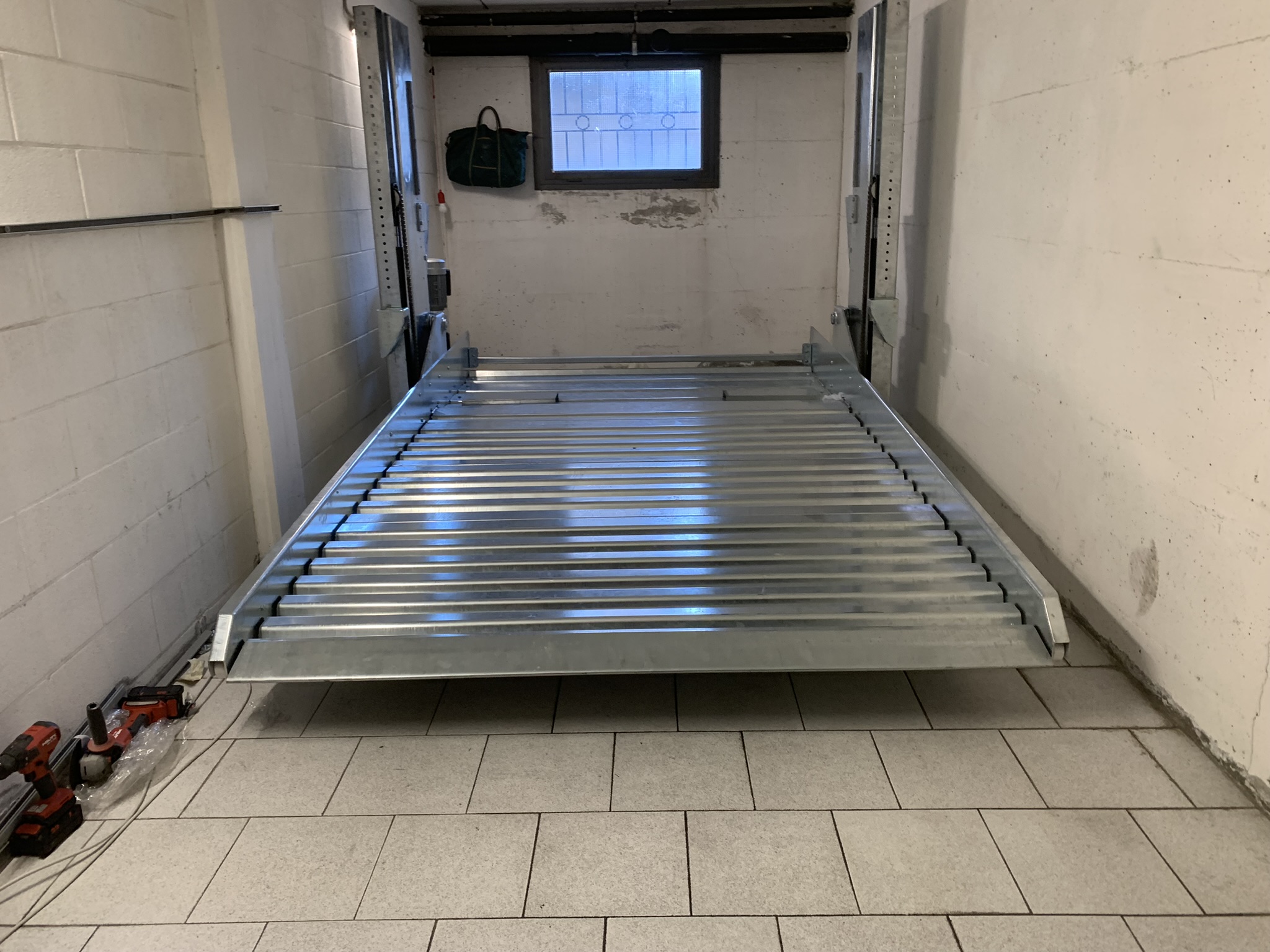 MILANO_ITALIA_1_PEGASUS_MODELLO_PL_RADDOPPIATORE_PARCHEGGIO_STACK_PARKER_CMC_PARKLIFT