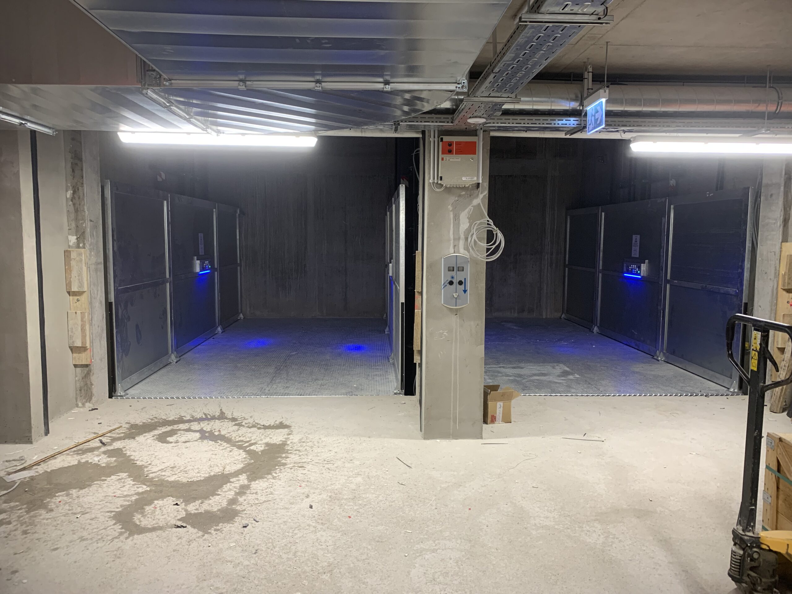 MONTAUTO_CARLIFT_SAGITTA_IMPIANTI_AFFIANCATI_SIDE-BY-SIDE_CMC_PARKLIFT-780x585