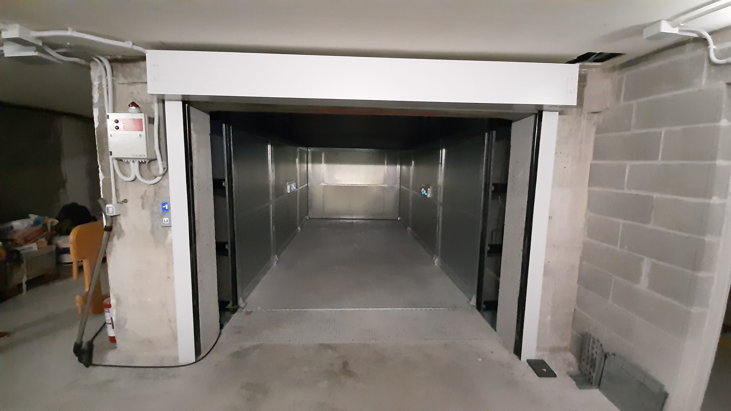 MONTAUTO_CARLIFT_SAGITTA_RETI_PROTEZIONE_SU_TRE_LATI_LATERAL_FENCES_ON_THREE_SIDES_CMC_PARKLIFT-780x439