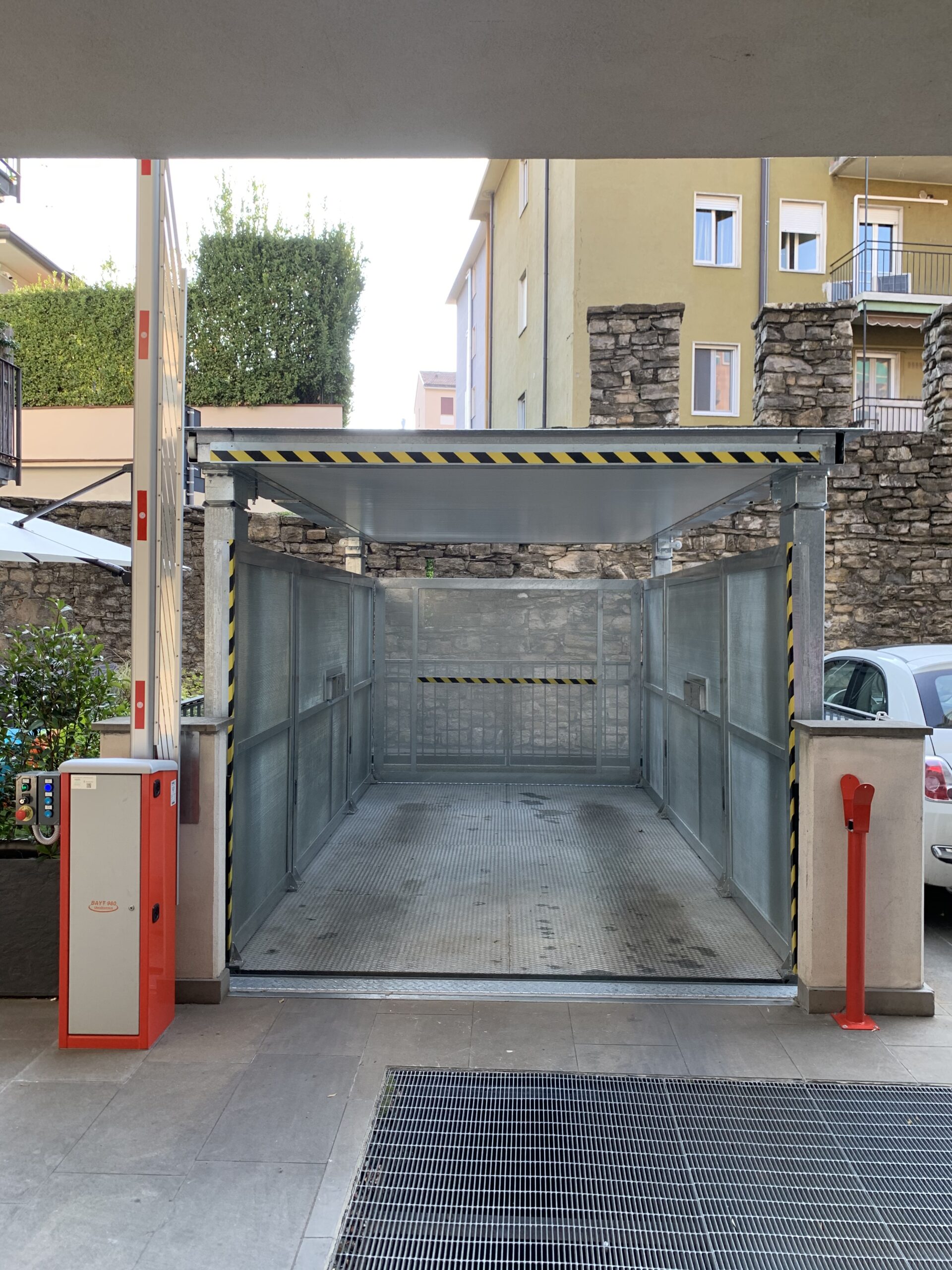 MONTAUTO_CARLIFT_SAGITTA_S_TETTO_COIBENTATO_INSULATED_ROOF_CMC_PARKLIFT-585x780
