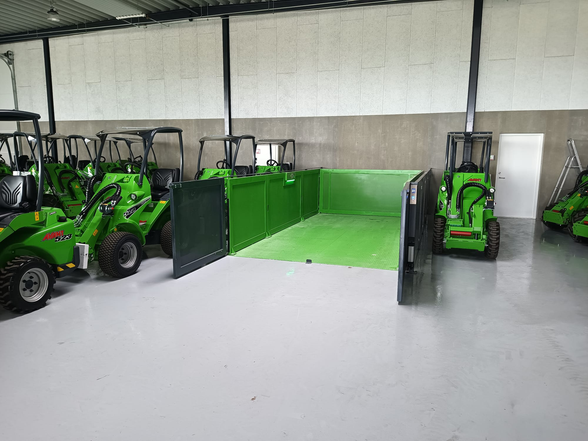 MONTAUTO_CARLIFT_VELA-LIGHT_MIMETIZZATO_CON_LAMBIENTE_CIRCOSTANTE_CAMOUFLAGED_WITH_THE_ENVIRONMENT_CMC_PARKLIFT-780x585