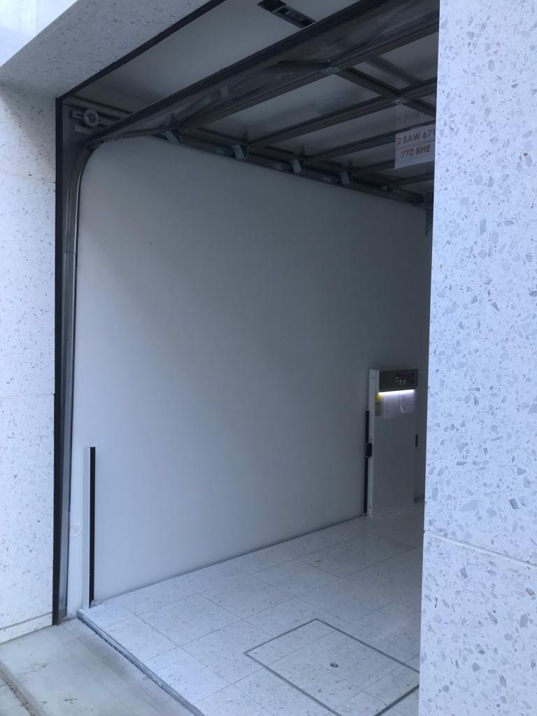 MONTAUTO_CARLIFT_VELA_ACCESSO_DIRETTO_DALLA_STRADA_DIRECT_ACCESS_FROM_THE_ROAD_CMC_PARKLIFT-585x780
