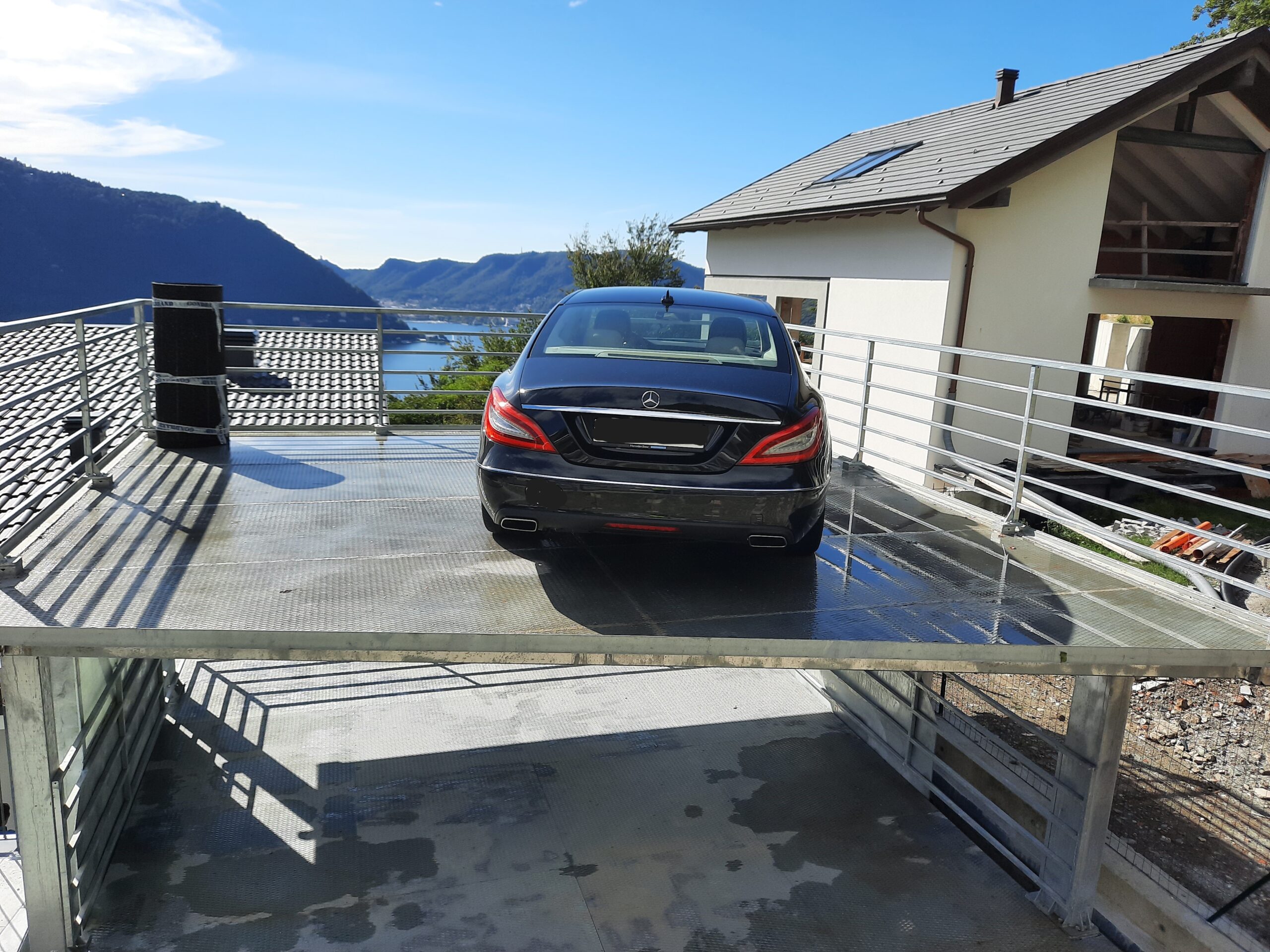 RICOVERO_AUTO_CAR_SHELTER_HYDRUS_4_POSTI_AUTO_PARKING_SPACES_CMC_PARKLIFT_1-780x585
