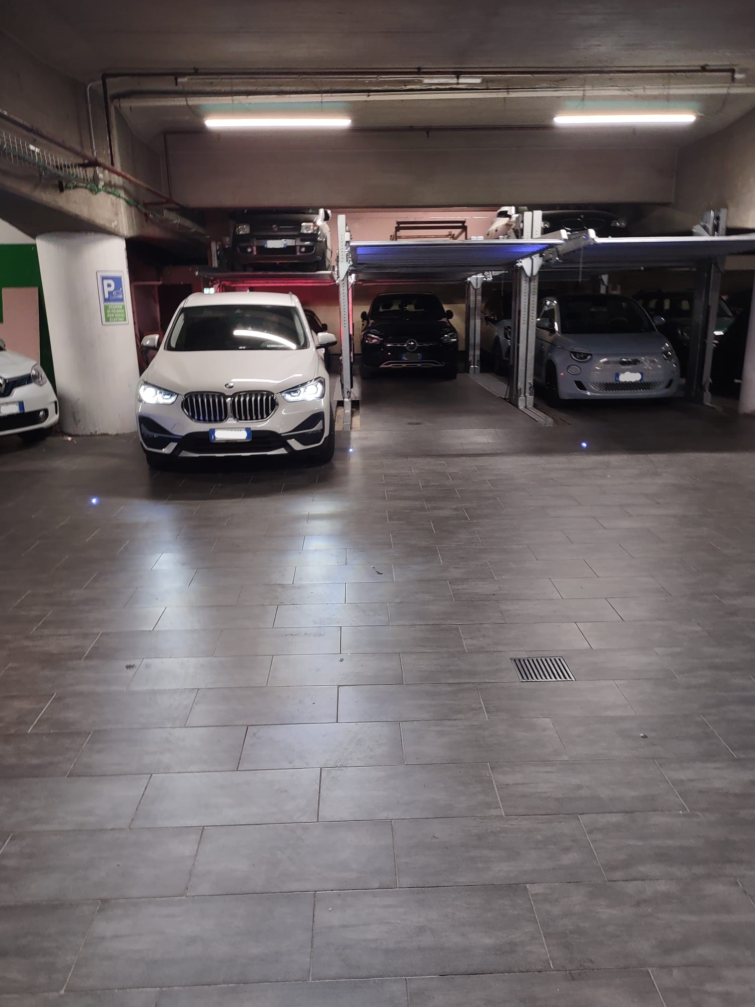 ROMA_ITALIA_PARCHEGGIO_1_PEGASUS_MODELLO_PAL_RADDOPPIATORE_PARCHEGGIO_STACK_PARKER_CMC_PARKLIFT