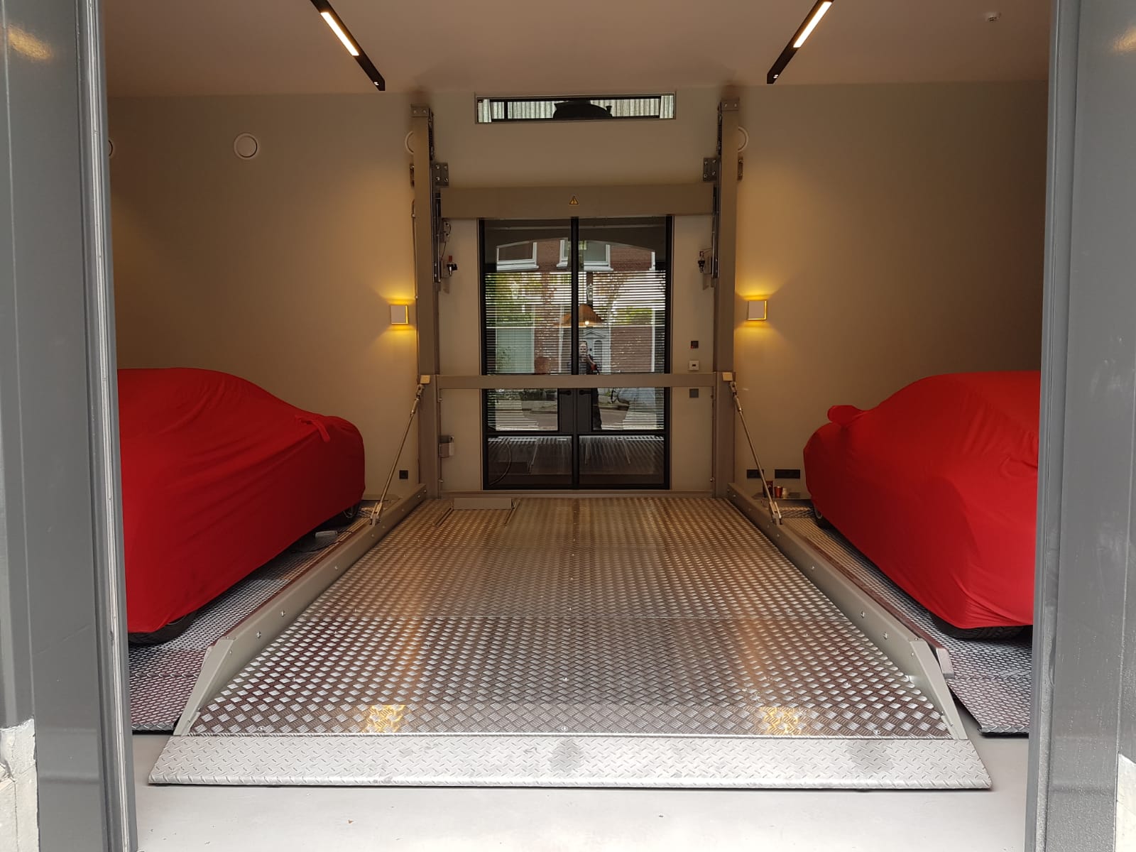 THE_NETHERLANDS_4_NORMA_MODELLO_T2_PEDANA_TRASLANTE_SLIDING_PLATFORM_2_IN_FILA_2_IN_A_ROW_CMC_PARKLIFT